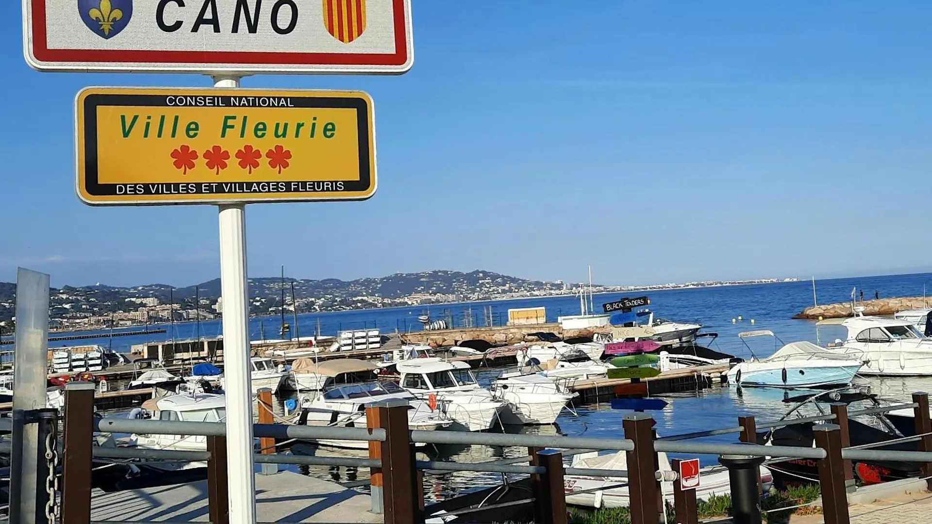 Appartement 4-Star Beachfront Appartment- Sea View Cannes