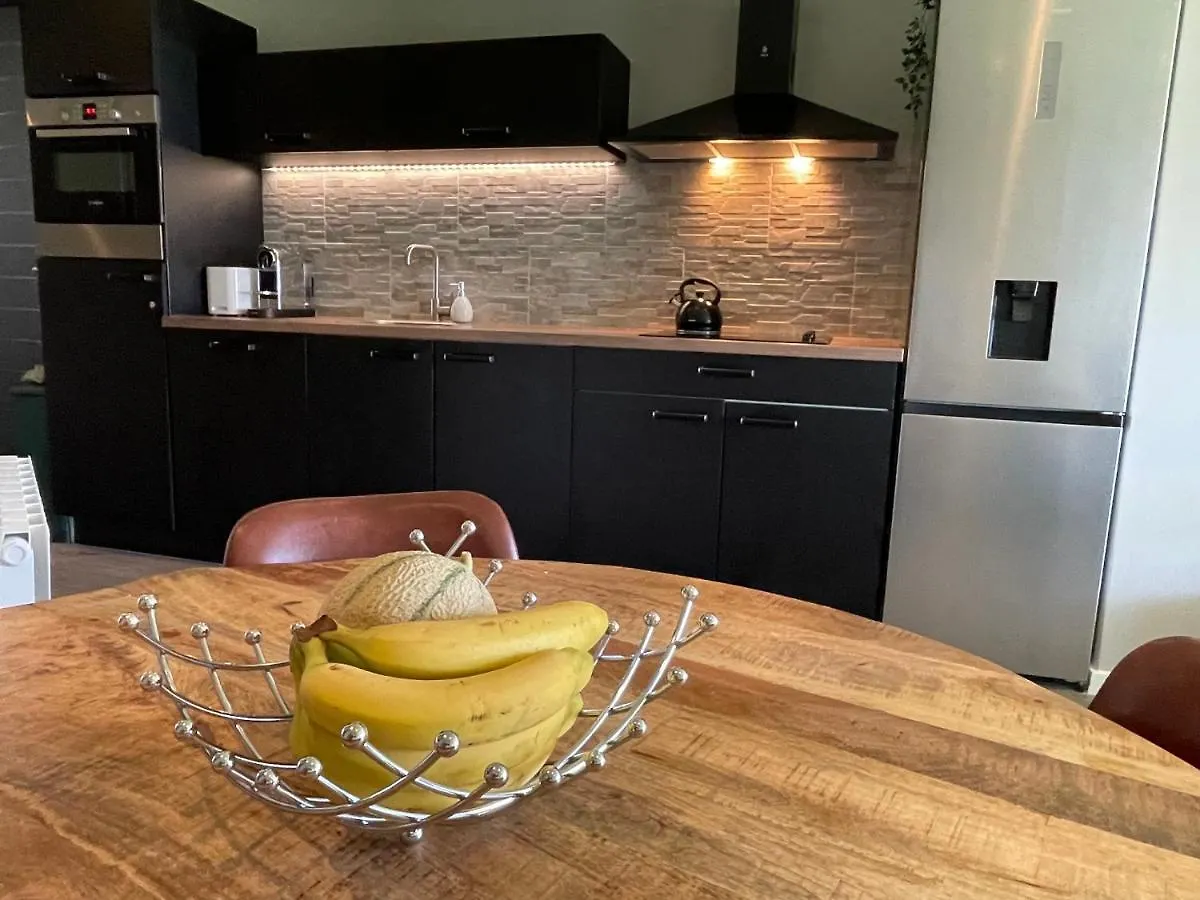 Appartement 4-Star Beachfront Appartment- Sea View Cannes